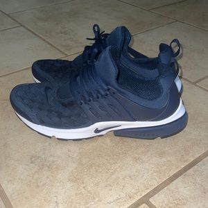 Nike Air Presto SE